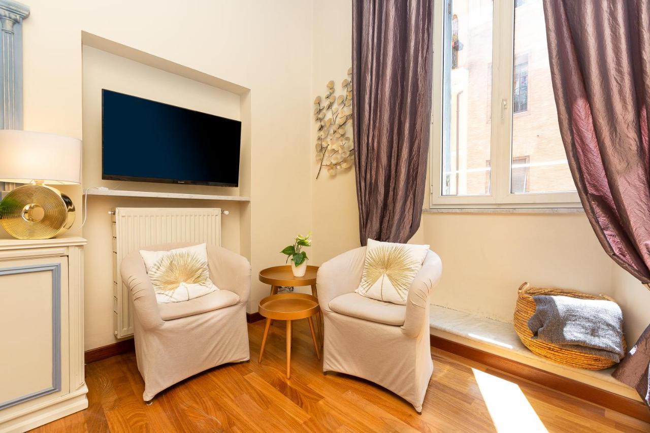 Spanish Steps Exclusive Rental In Рим Екстер'єр фото