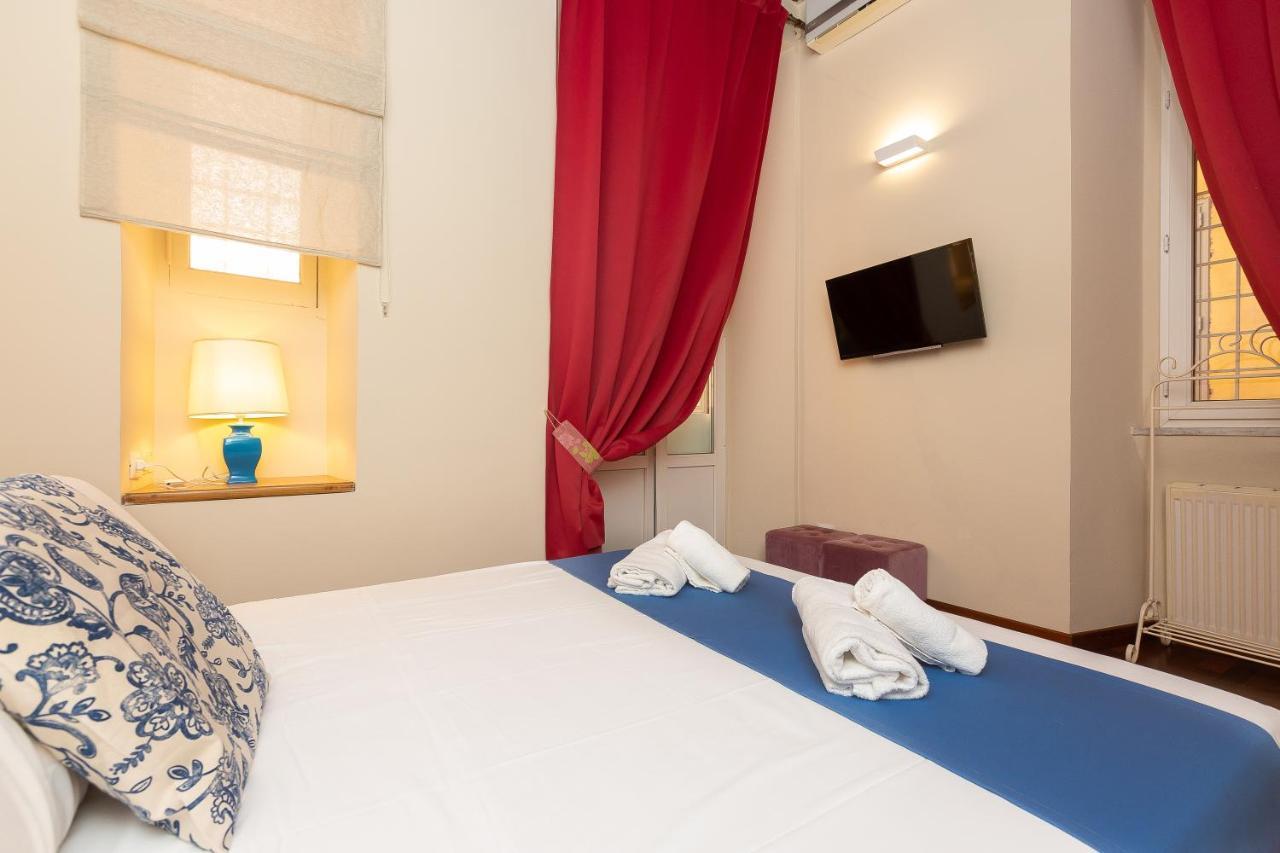Spanish Steps Exclusive Rental In Рим Екстер'єр фото