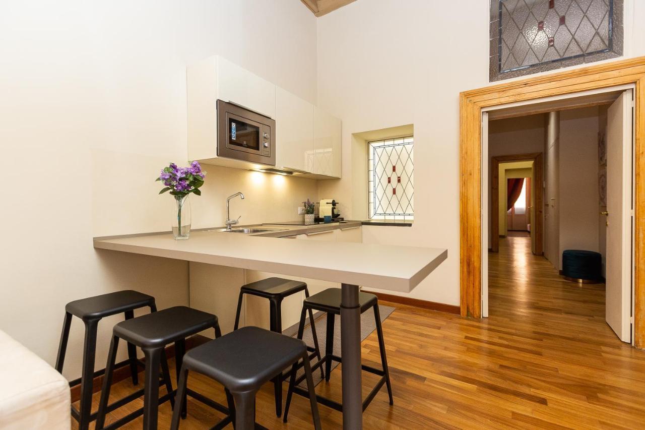 Spanish Steps Exclusive Rental In Рим Екстер'єр фото