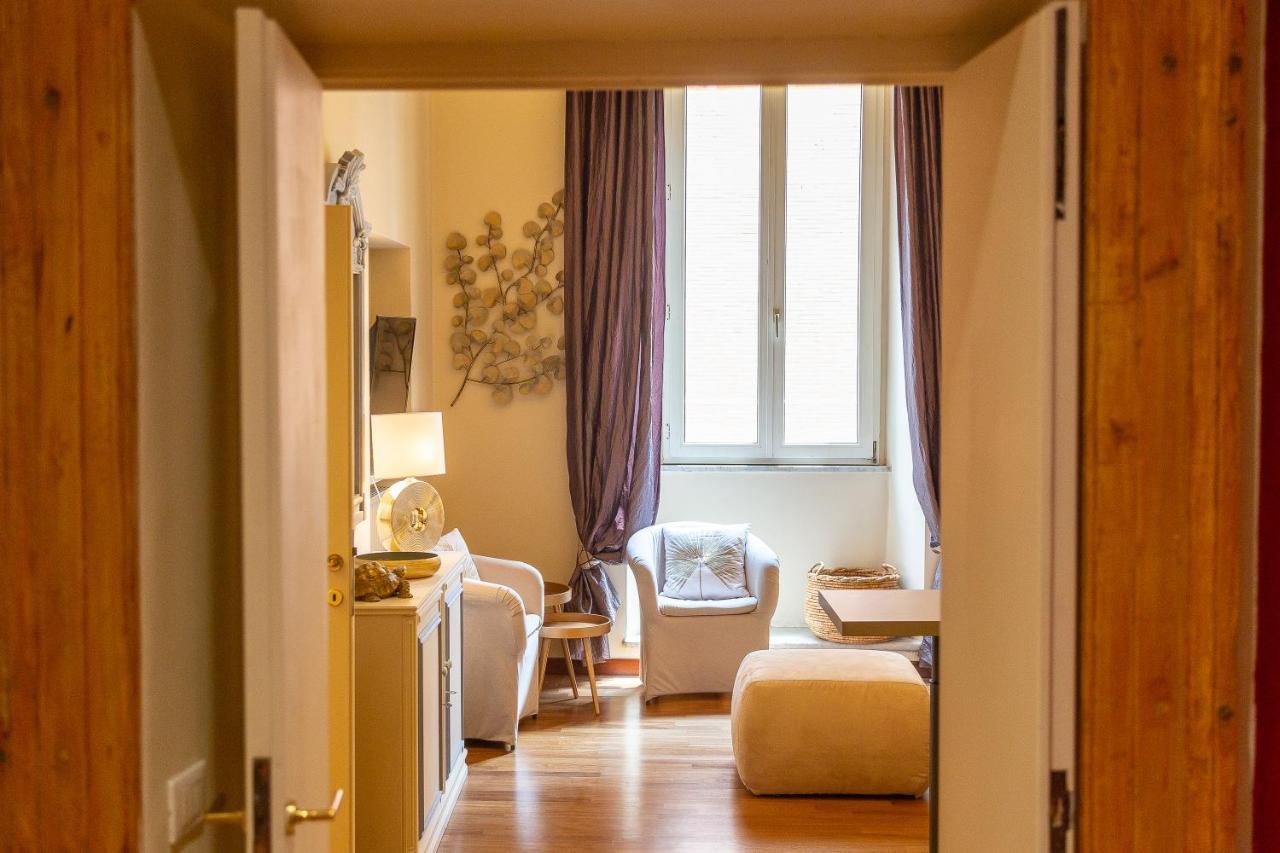 Spanish Steps Exclusive Rental In Рим Екстер'єр фото